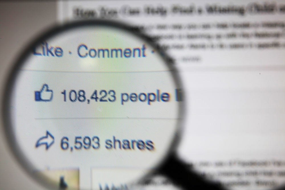 Tăng like facebook tự động
